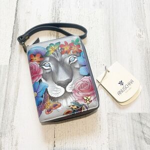 Anuschka Lion Passport Organizer Wristlet NWT